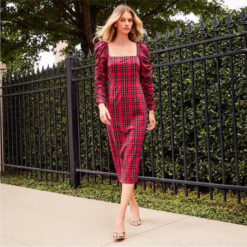 NWT Antonio Melani
Elena Plaid Square Neck Long Ruched Sleeve Dress